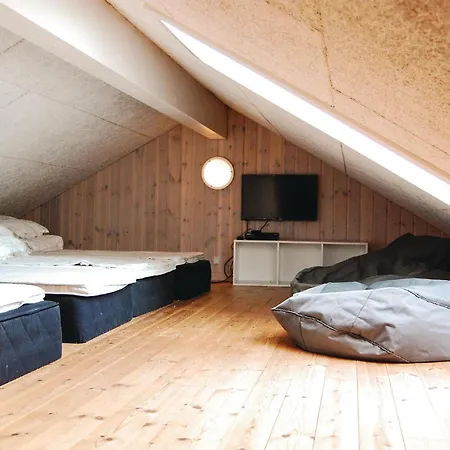 بيت للعطل Amazing In Tranekaer With Sauna Hou (Syddanmark)